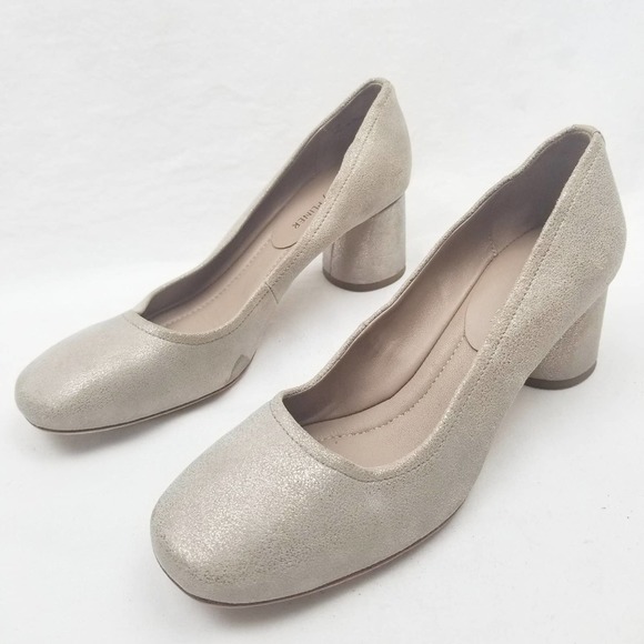 Donald pliner camy pump Clearance